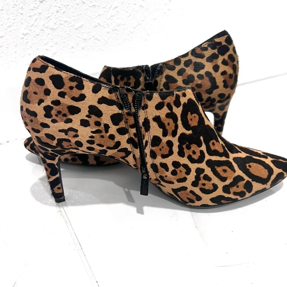 Calvin‎ Klein Jeanna Leopard Print calf hair Ankle Boots 10